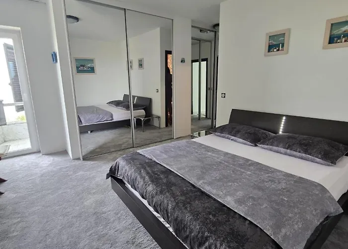 Luxury Apartment With Private Pool And 2 Bedrooms In Villa Opatija Bay View