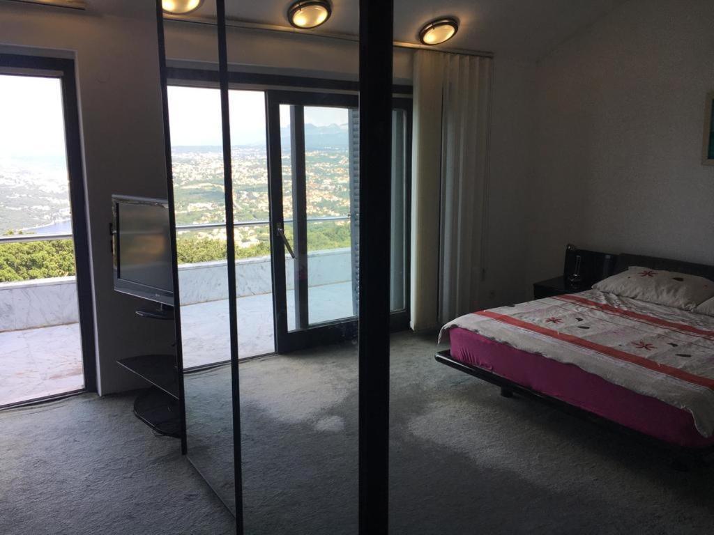 Luxury With Private Pool And 2 Bedrooms In Bay View