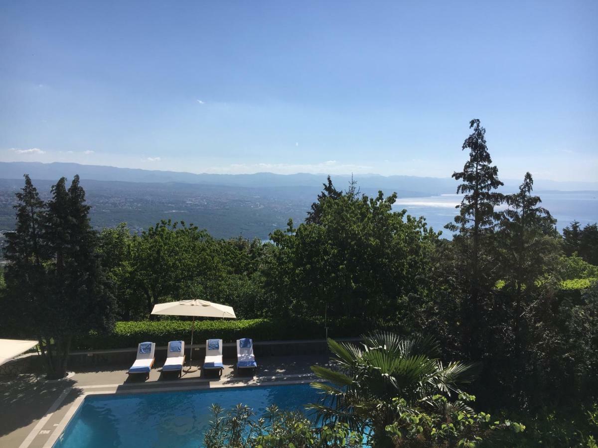 Luxury With Private Pool And 2 Bedrooms In Bay View